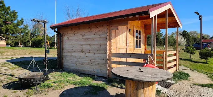 Domek nad wodą Maskawa - Z zewnątrz